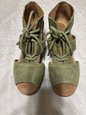 SOREL  Joanie Ankle Leather Lace Up Open Toe Wedge Sandals Size 8